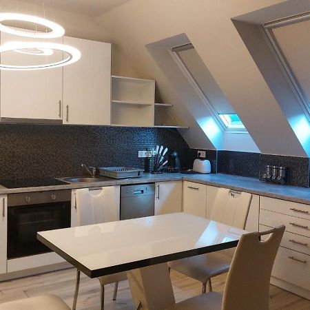 Apartament Hajnal Apartman Segedyn Zewnętrze zdjęcie