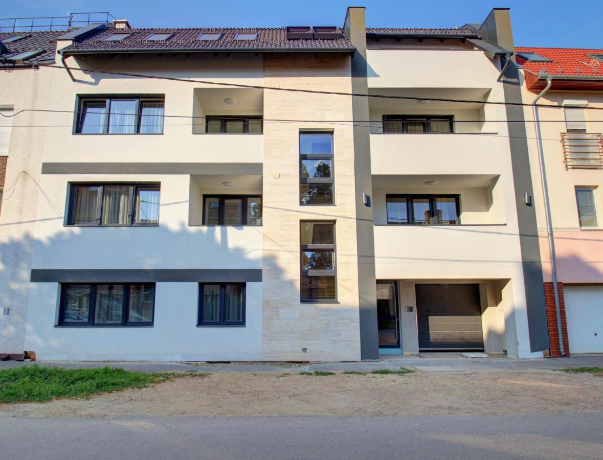 Apartament Hajnal Apartman Segedyn Zewnętrze zdjęcie