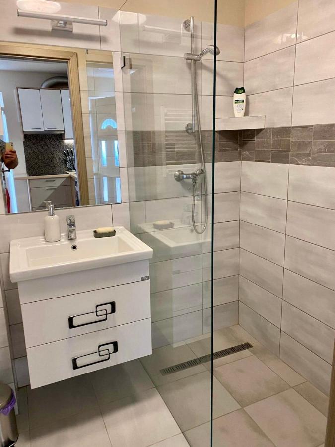 Apartament Hajnal Apartman Segedyn Zewnętrze zdjęcie