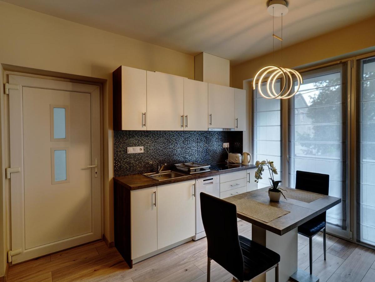 Apartament Hajnal Apartman Segedyn Zewnętrze zdjęcie