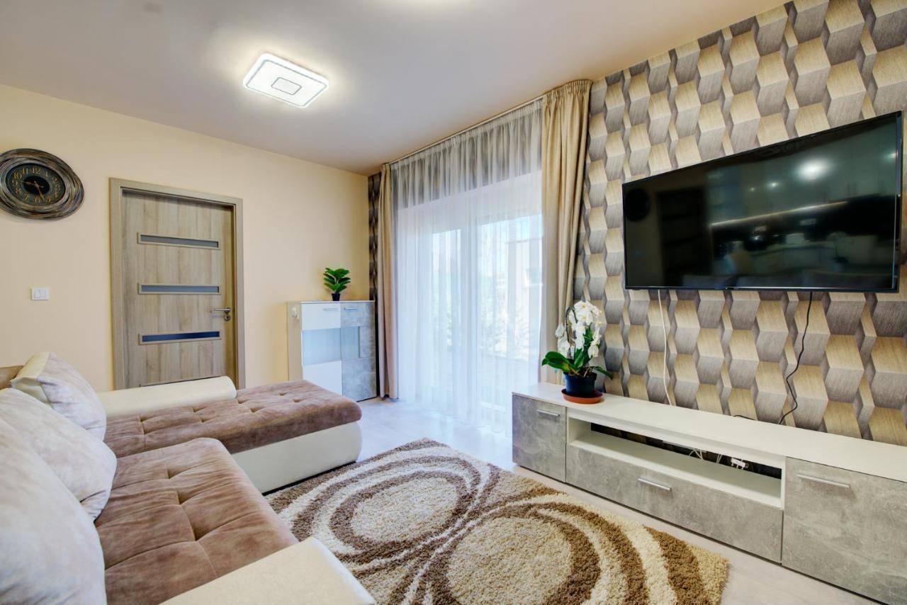 Apartament Hajnal Apartman Segedyn Zewnętrze zdjęcie
