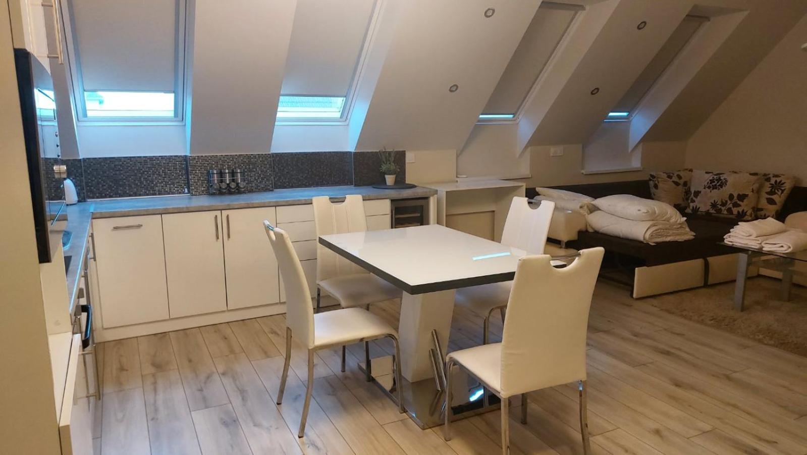 Apartament Hajnal Apartman Segedyn Zewnętrze zdjęcie