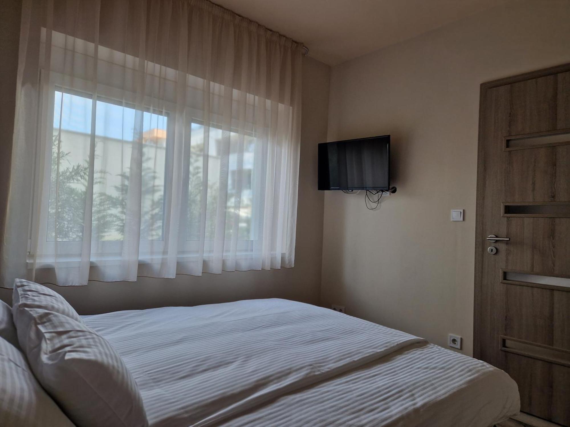 Apartament Hajnal Apartman Segedyn Pokój zdjęcie